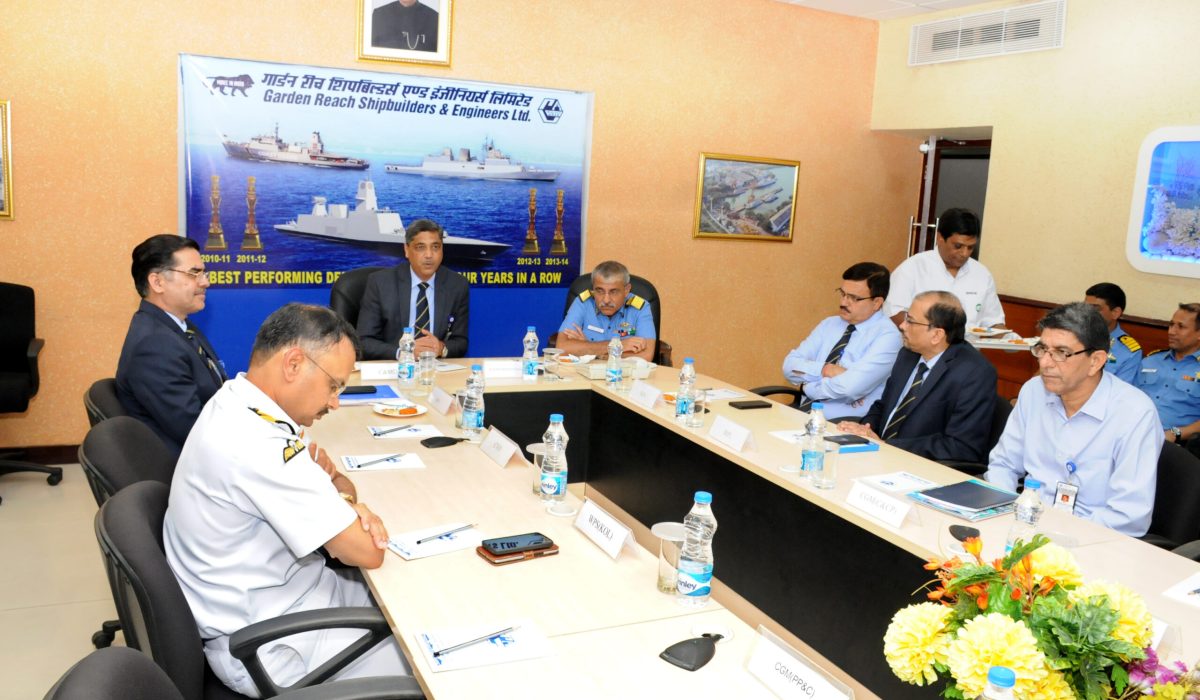 Rear Admiral Monty Khanna visits GRSE on 17 Apr 17