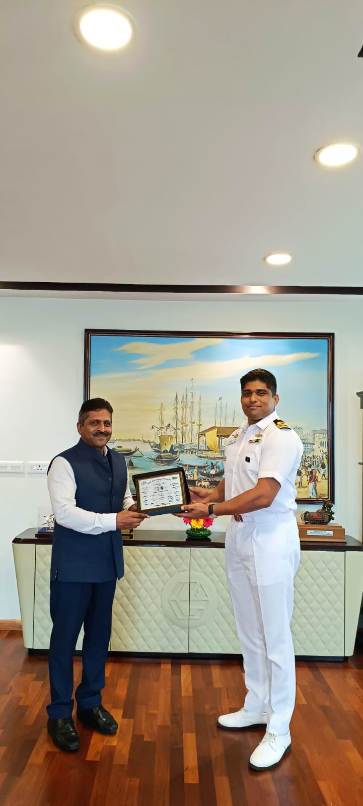 INS KALPENI CALLED ON CMD GRSE ON 22 JUL 25 - Thumbnail