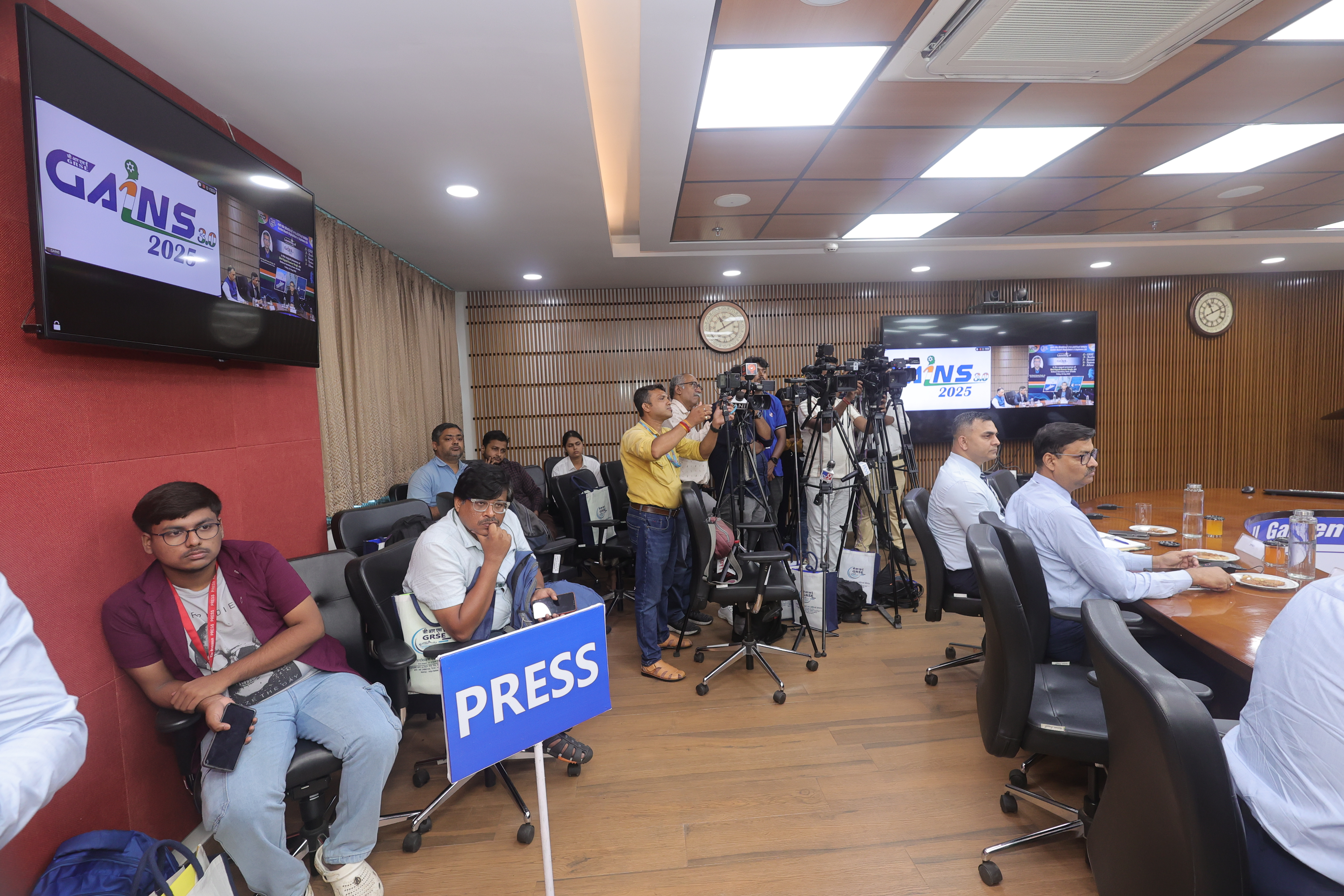 DEFENCE SECRETARY LAUNCHES “GAINS 2025” AT GRSE: EMPOWERING INNOVATORS OF ATMANIRBHAR BHARAT (GLIMPSES 3) - Thumbnail