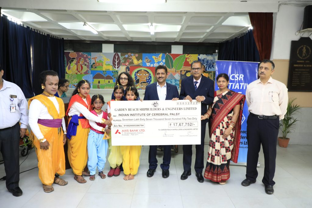 GRSE’s CSR Initiative with Indian Institute of Cerebral Palsy (IICP)-Handing Over of Cheque - Image 1 Image 1 - GRSE’s CSR Initiative with Indian Institute of Cerebral Palsy (IICP)-Handing Over of Cheque