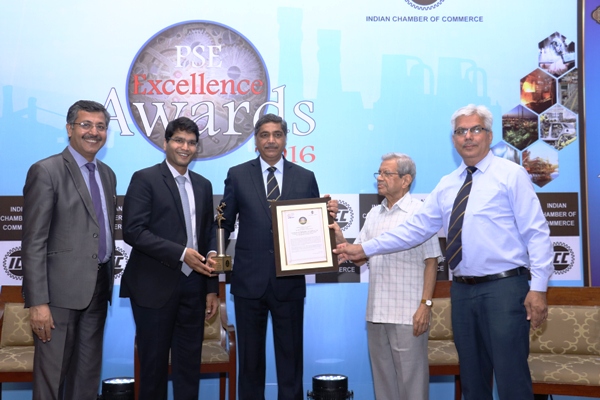 GRSE received the ICC PSE Excellence Award 2016 in the categories of “Company of the Year” and “Corporate Governance”. GRSE Chairman and Managing Director Rear Admiral V.K. Saxena, Bhanau (Retd) were felicitated at the function.