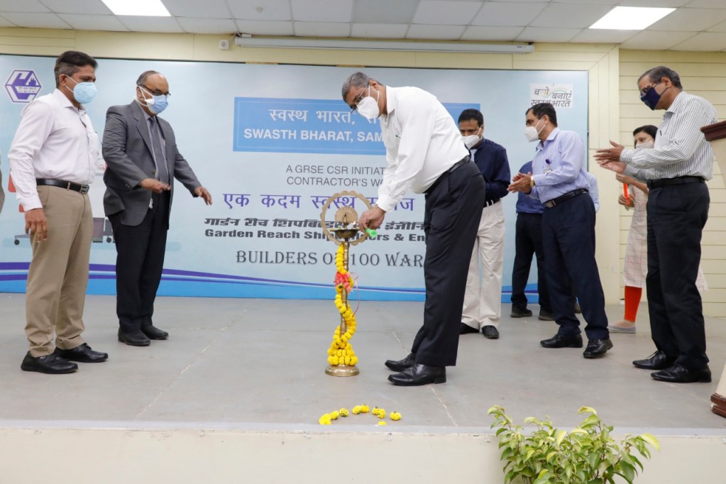 GRSE’s CSR Initiative with Indian Institute of Cerebral Palsy (IICP)-Handing Over of Cheque - Image 2 Image 2 - GRSE’s CSR Initiative with Indian Institute of Cerebral Palsy (IICP)-Handing Over of Cheque