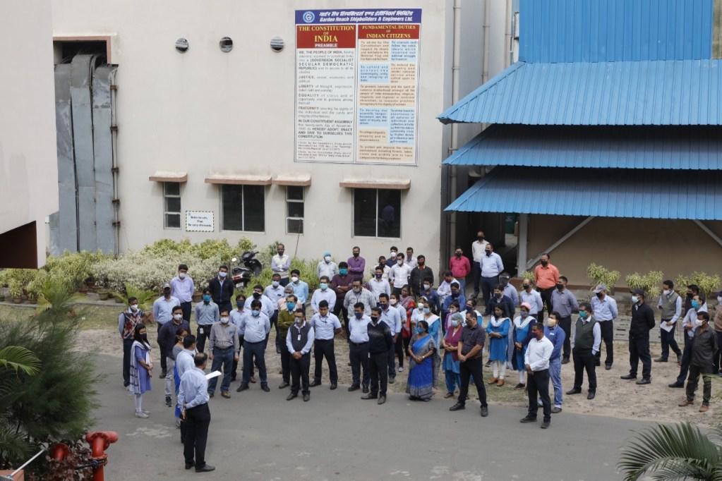 Image 4 - Swachhata Pledge and Health Checkup of Contractual Workers at GRSE