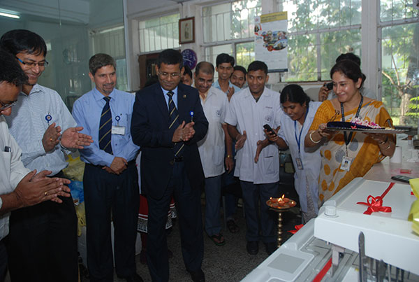 Image 3 - GRSE supports Saroj Gupta Cancer Center & Research Institute for installing two vital equipment to diagnose and treat malignant cancer