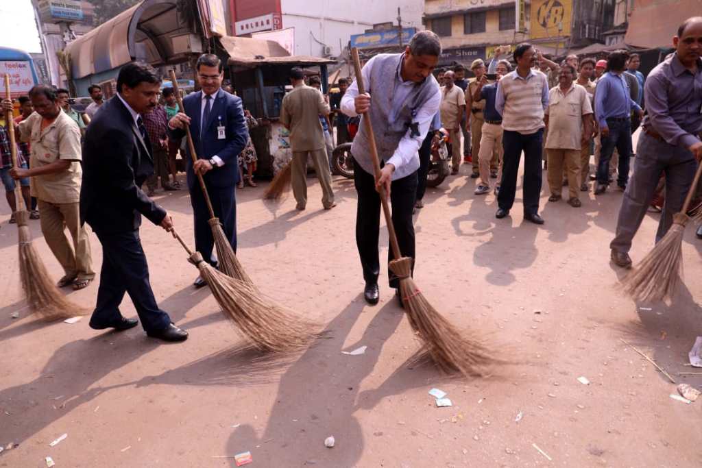 Image 2 - Celebration of Swachhta Pakhwada 2018 from 01 -15 Dec 18. On 01 Dec 18, two events were observed including Oath Taking Ceremony across all Units and Swachhta Shramdann outside the shipyard's Main Unit