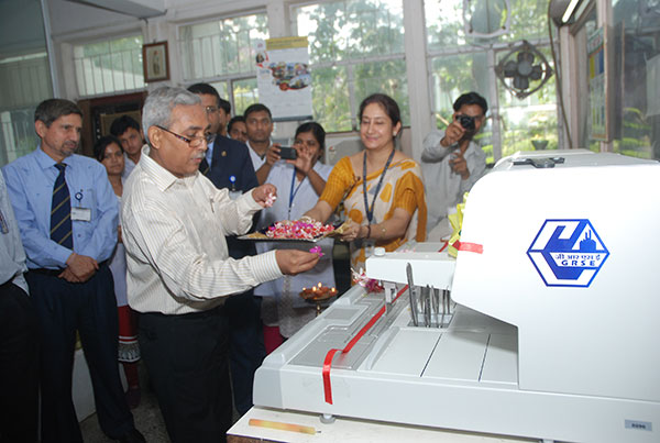 GRSE supports Saroj Gupta Cancer Center & Research Institute for installing two vital equipment to diagnose and treat malignant cancer - Image 5 Image 5 - GRSE supports Saroj Gupta Cancer Center & Research Institute for installing two vital equipment to diagnose and treat malignant cancer
