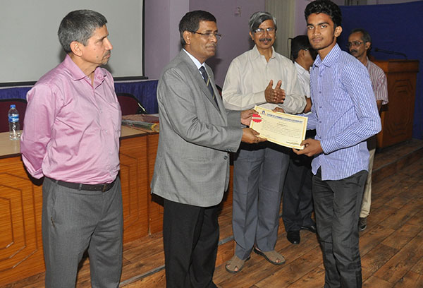 Image 4 - Conferring Certificates to Vocational Training Students undergoing training at IIEST, Shibpur, facilitated by GRSE under a Tripartite MoU between GRSE, IIEST & Kolkata Police
