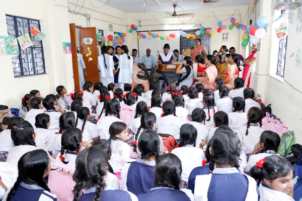 Swachhta Pakhwada Observed with Tree Plantation & Painting Competition in Local School - Image 6 Image 6 - Swachhta Pakhwada Observed with Tree Plantation & Painting Competition in Local School