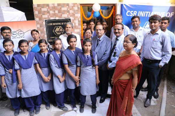 Image 4 - Shri A.K.Nanda, Director(Personnel), GRSE, Kolkata, inaugurated toilets in two local schools