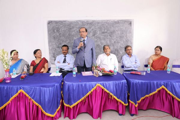 Shri A.K.Nanda, Director(Personnel), GRSE, Kolkata, inaugurated toilets in two local schools - Image 7 Image 7 - Shri A.K.Nanda, Director(Personnel), GRSE, Kolkata, inaugurated toilets in two local schools
