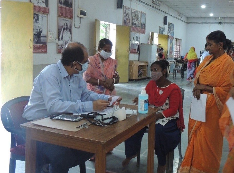 Health Check up Camp by GRSE at Naora, South 24 Parganas - Image 1 Image 1 - Health Check up Camp by GRSE at Naora, South 24 Parganas