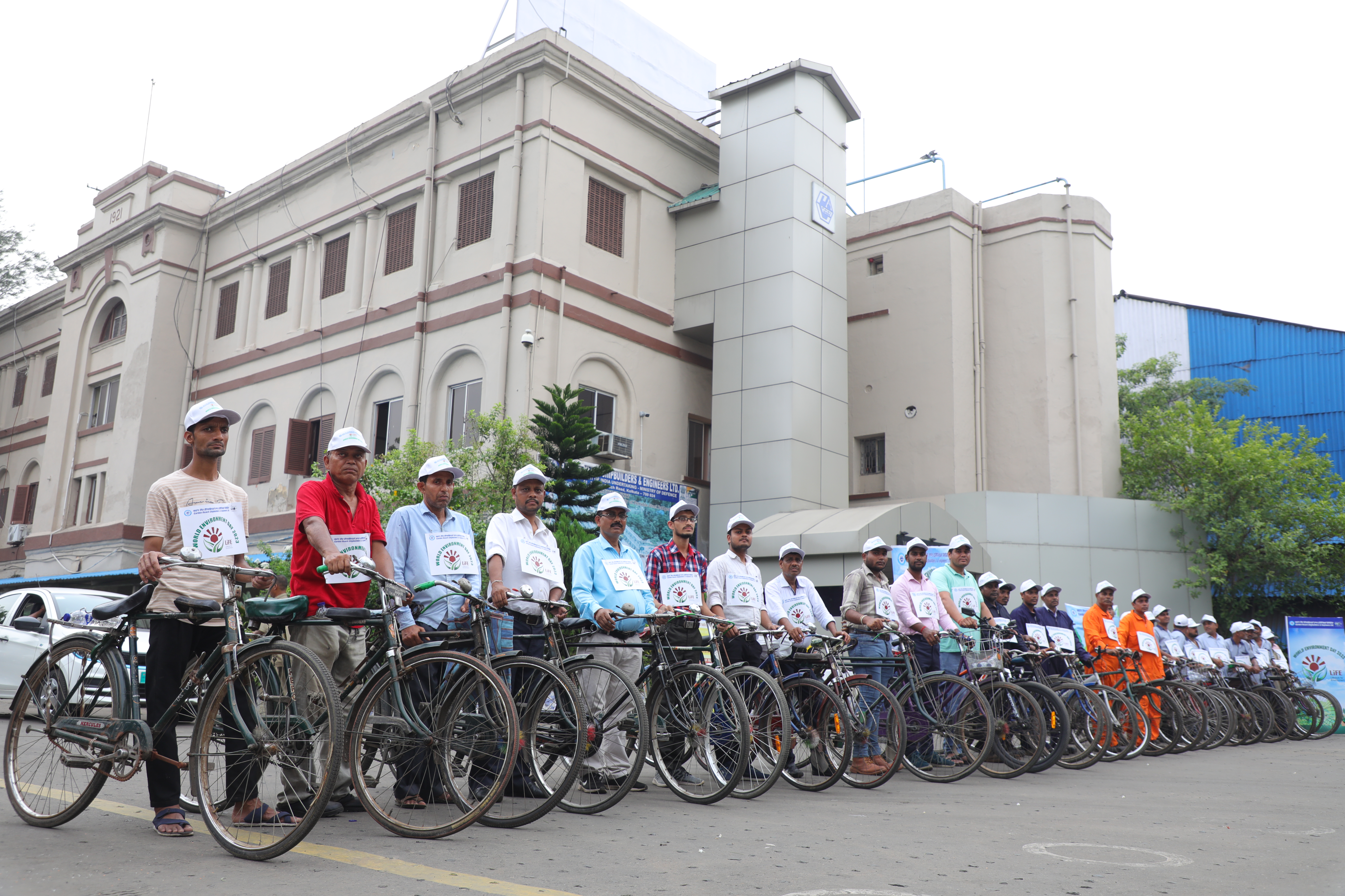 Pedaling towards a Greener Future GRSE promotes Sustainability & Eco-Consciousness with a Bi-Cycle Rally as part of 'World Environment Day 2023' celebration on 02 Jun 23