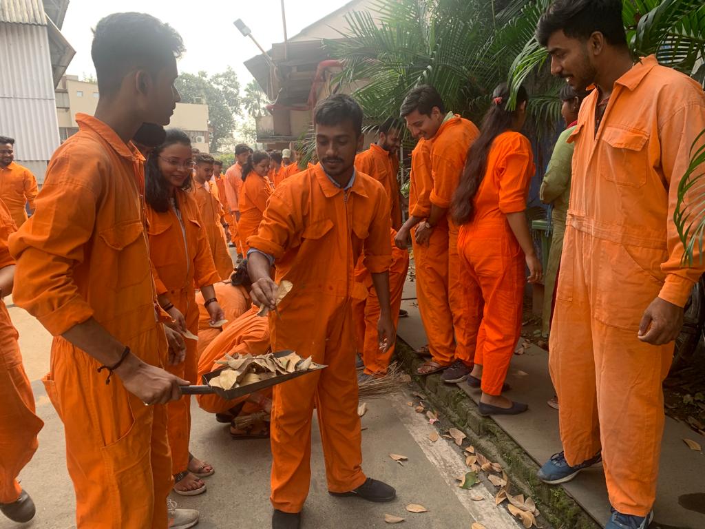 Cleanliness Drive conducted by Apprentices at Taratala Unit on 16 Oct 23